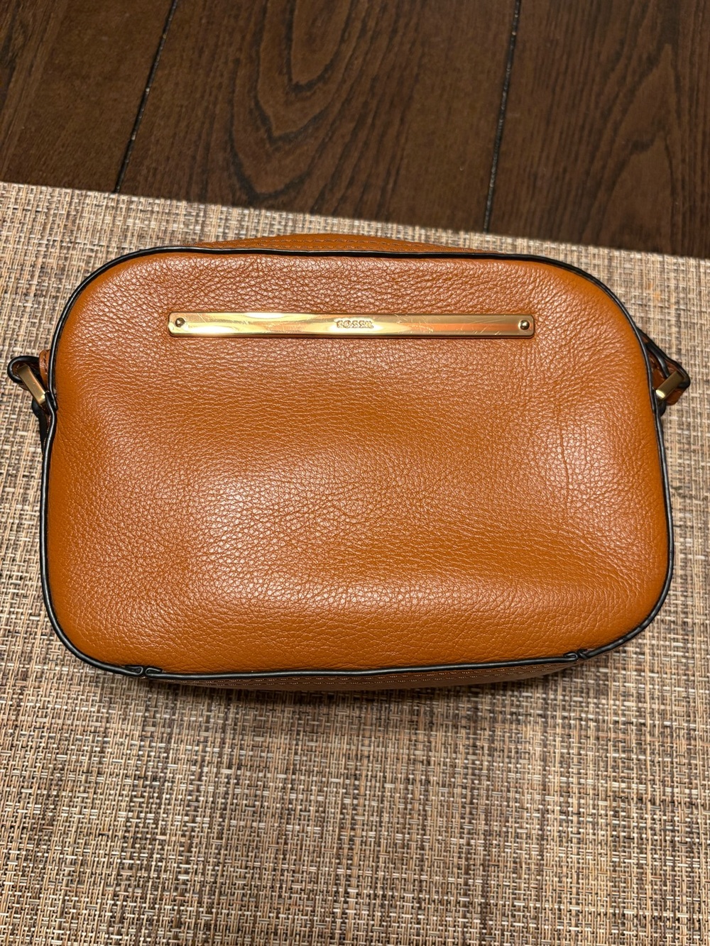 Fossil Liza Crossbody Bag Brown Pebbled Leather Camera Bag Brass Hardware - Picture 2 of 6